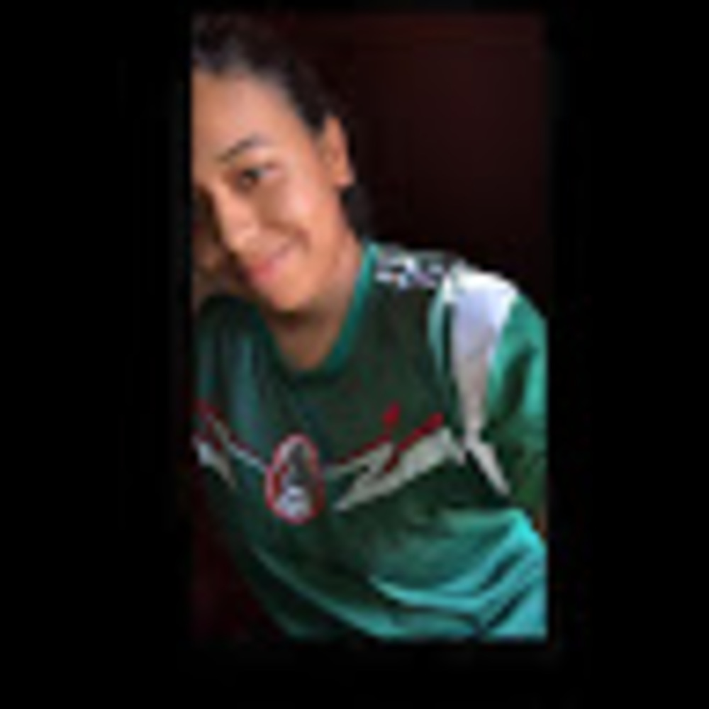 Meet your Posher, Estefania